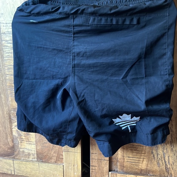 Adidas boys size 11/12 medium shorts - Picture 5 of 5